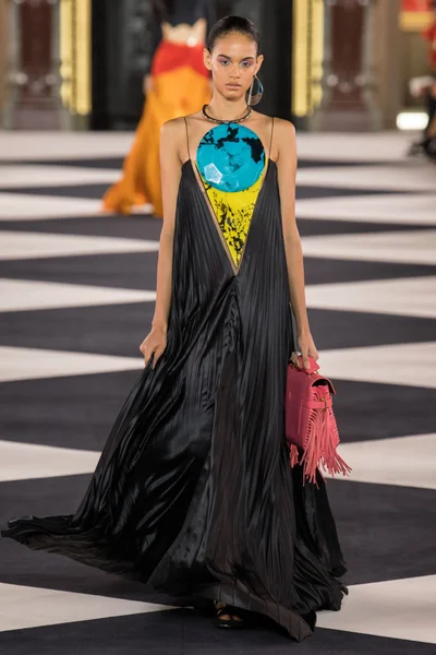 Look 68